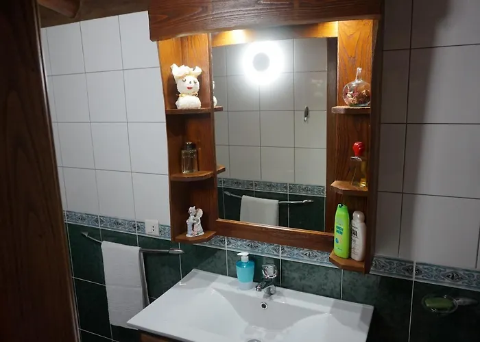 Quinta Dos Carvalhos * Vilarinho de Agrochao